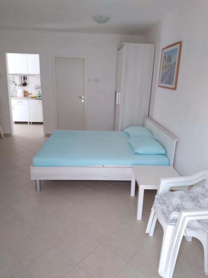 Apartment Perla - 150M From The Sea Novi Vinodolski Kültér fotó